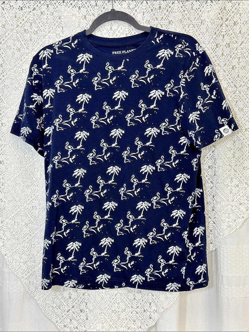 Free Planet Tropical Island Flamingo Print T-Shirt in Black & White Size Medium
